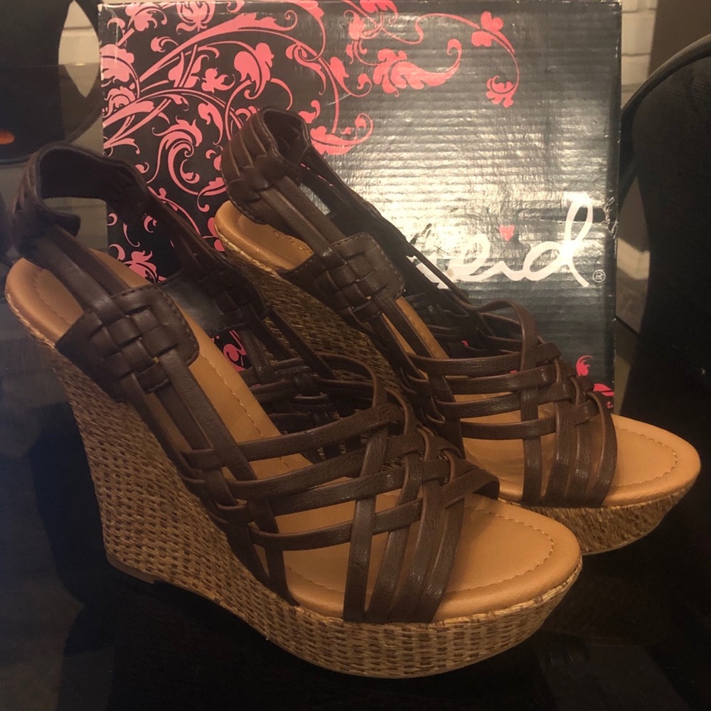 Qupid Wedges